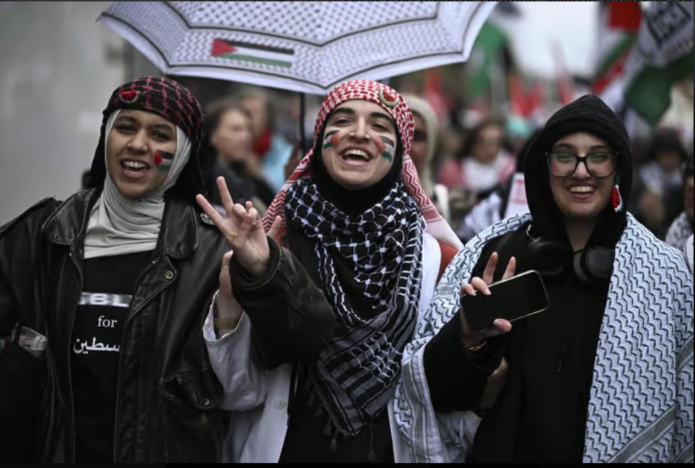 (צילום: JULIEN DE ROSA / AFP)