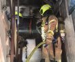 שריפה פרצה בדירה בקומה הרביעית בקריית גת - כוחות הכיבוי וההצלה במקום (וידאו)